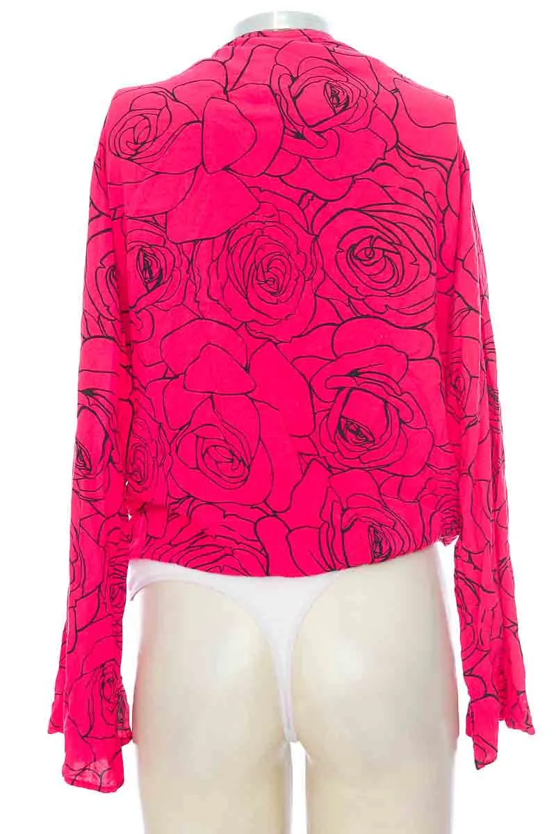 BLUSA COLOR FUCSIA  CLOSEANDO