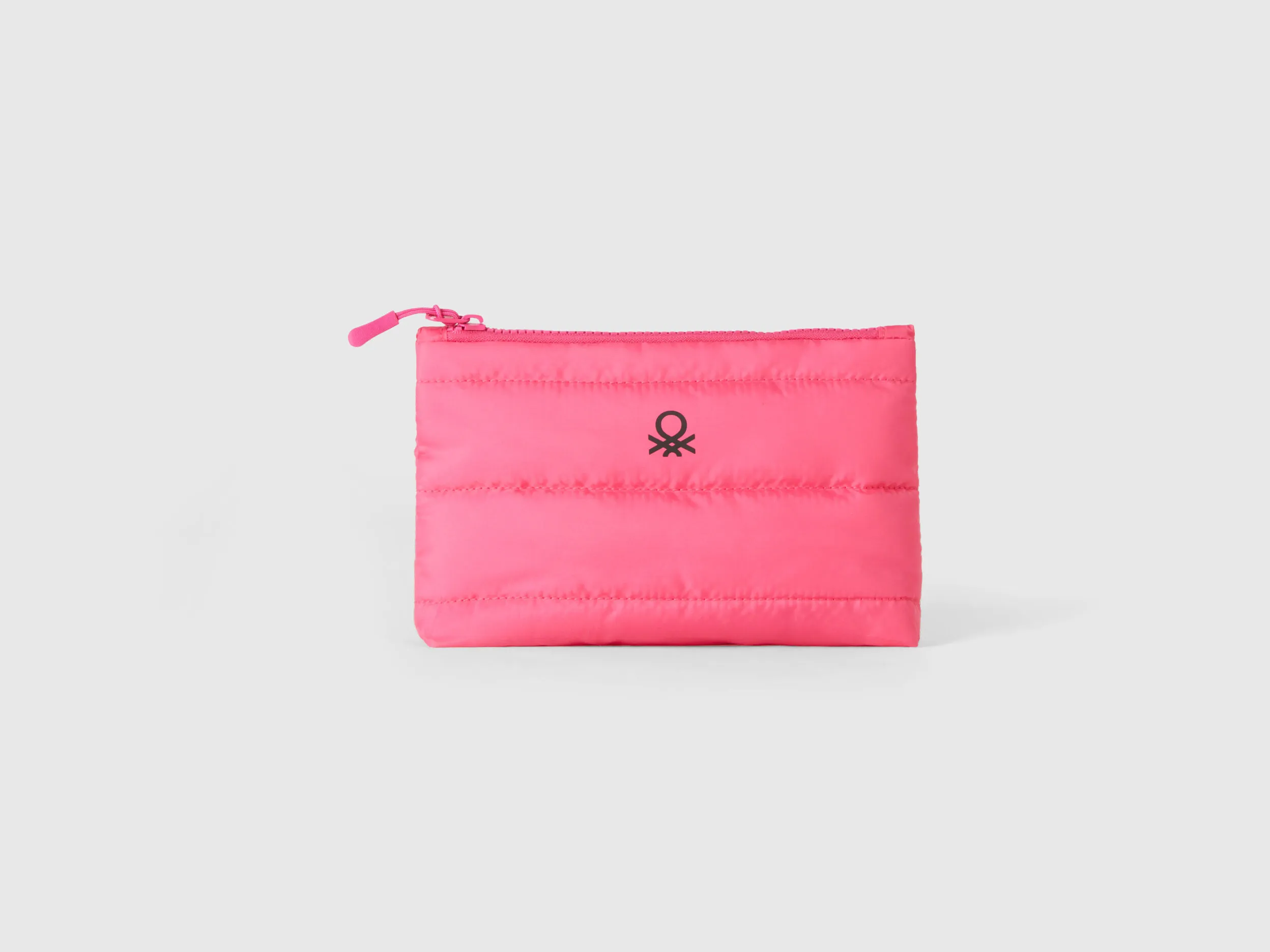 Bolso pequeño con logotipo