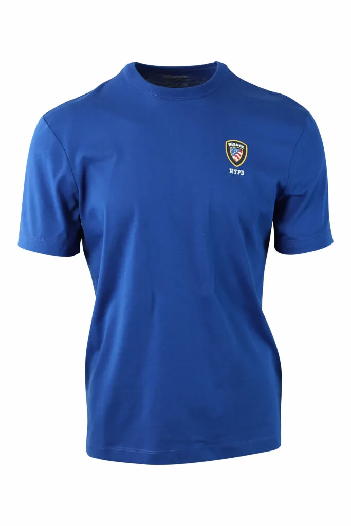 Camiseta azul con minilogo escudo