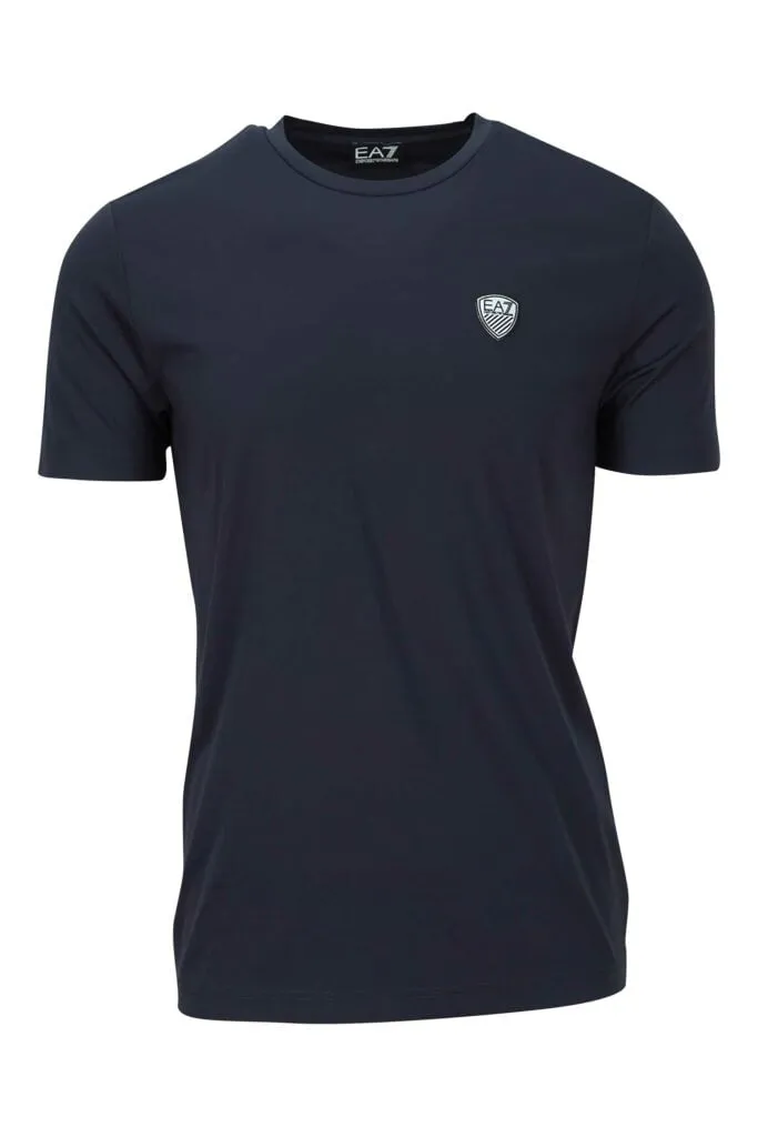 Camiseta azul marino con minilogo escudo 