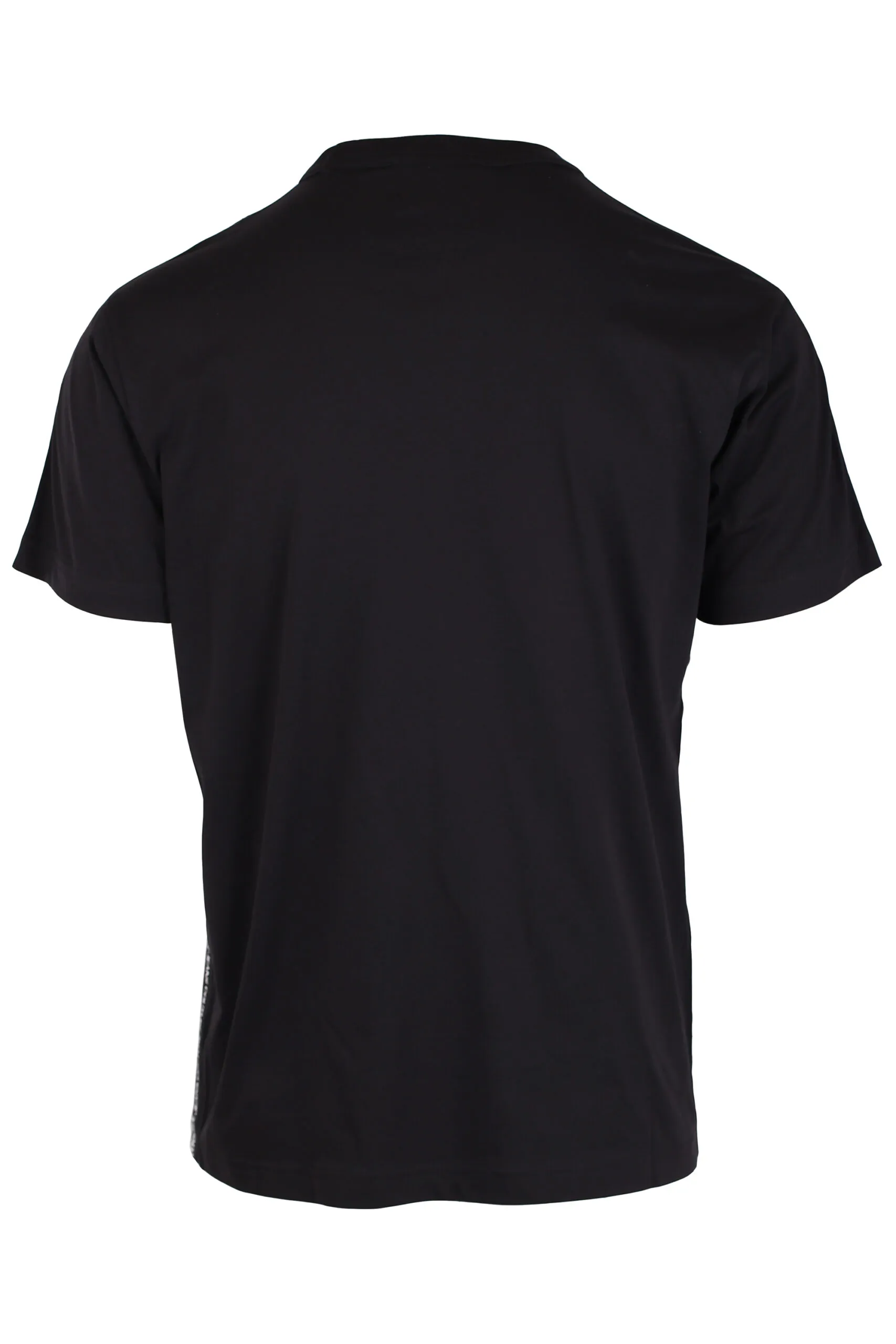 Camiseta negra con logo mini en hombros