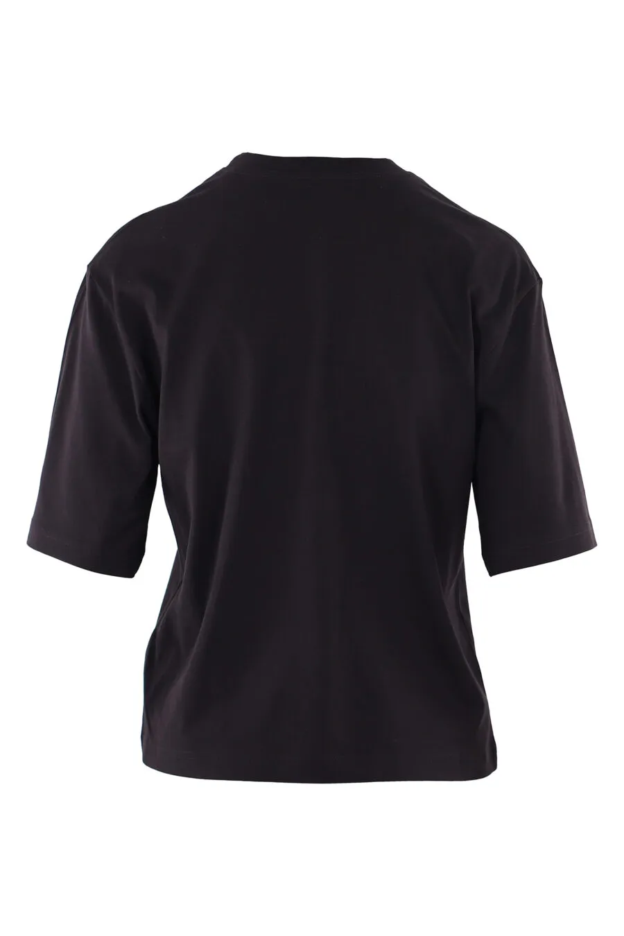 Camiseta negra con logo ojo y estrella