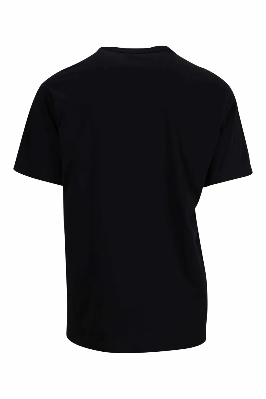Camiseta negra con maxilogo circular dorado 