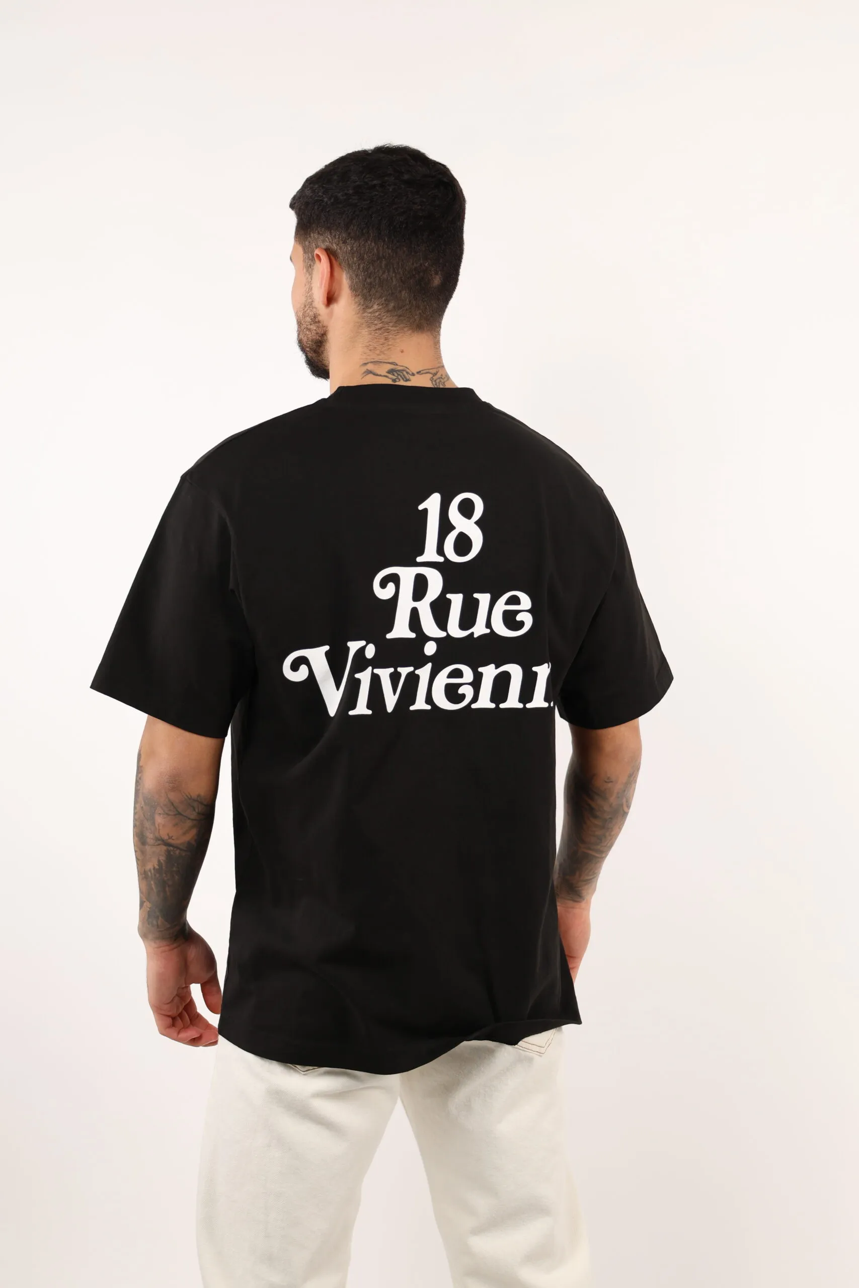 Camiseta negra 