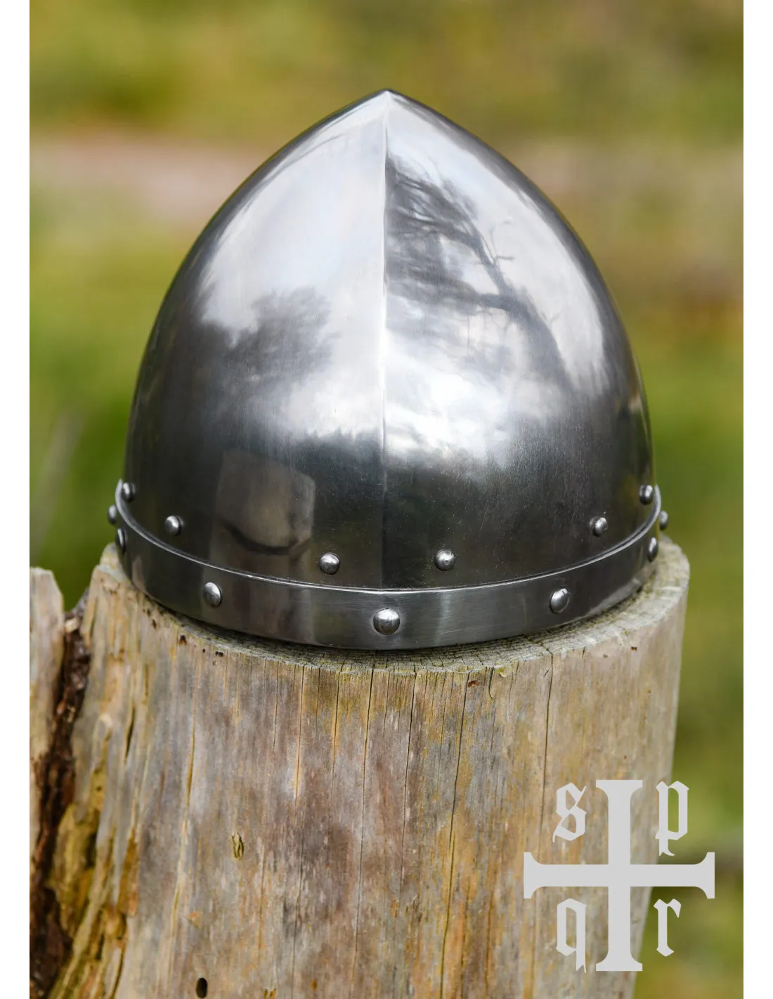 Casco vikingo San Wenceslao con nasal, S. X