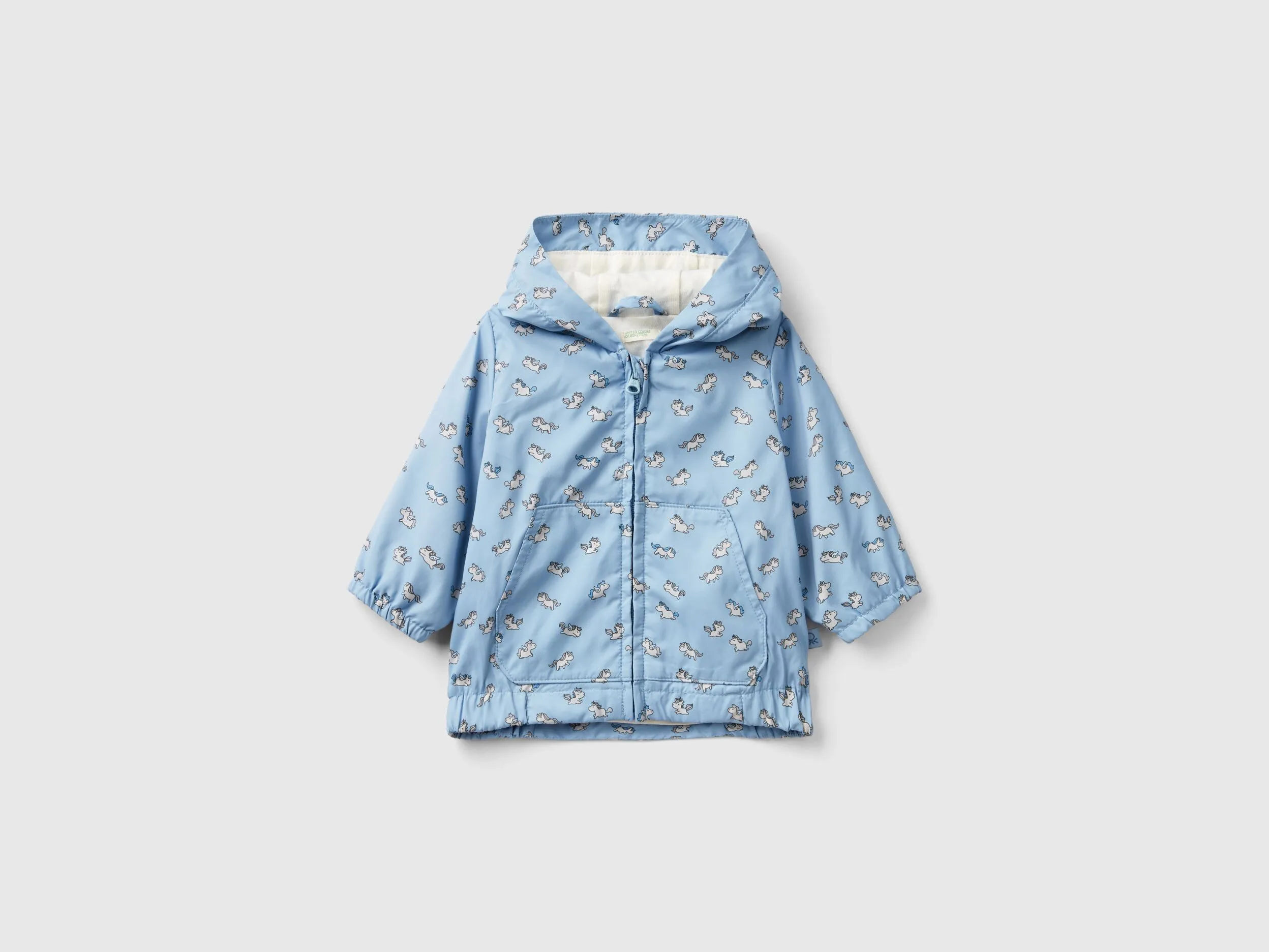 Cazadora con estampado de unicornios