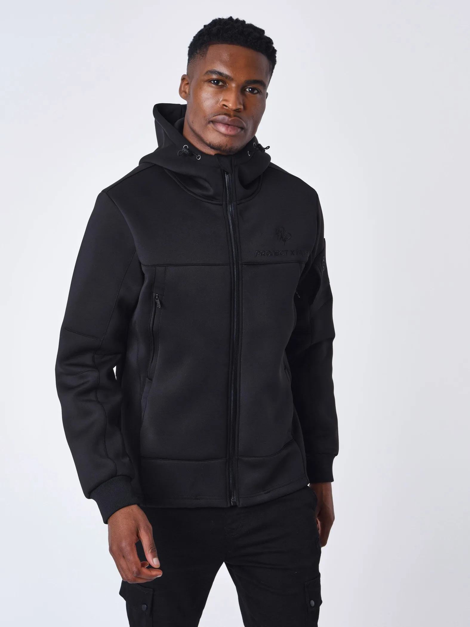 Chaqueta con capucha Techwear