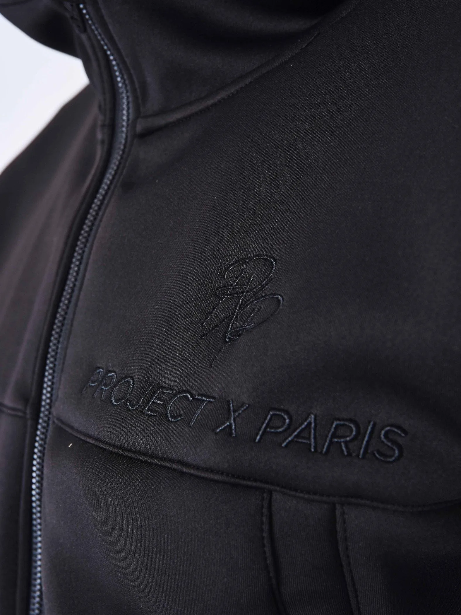 Chaqueta con capucha Techwear