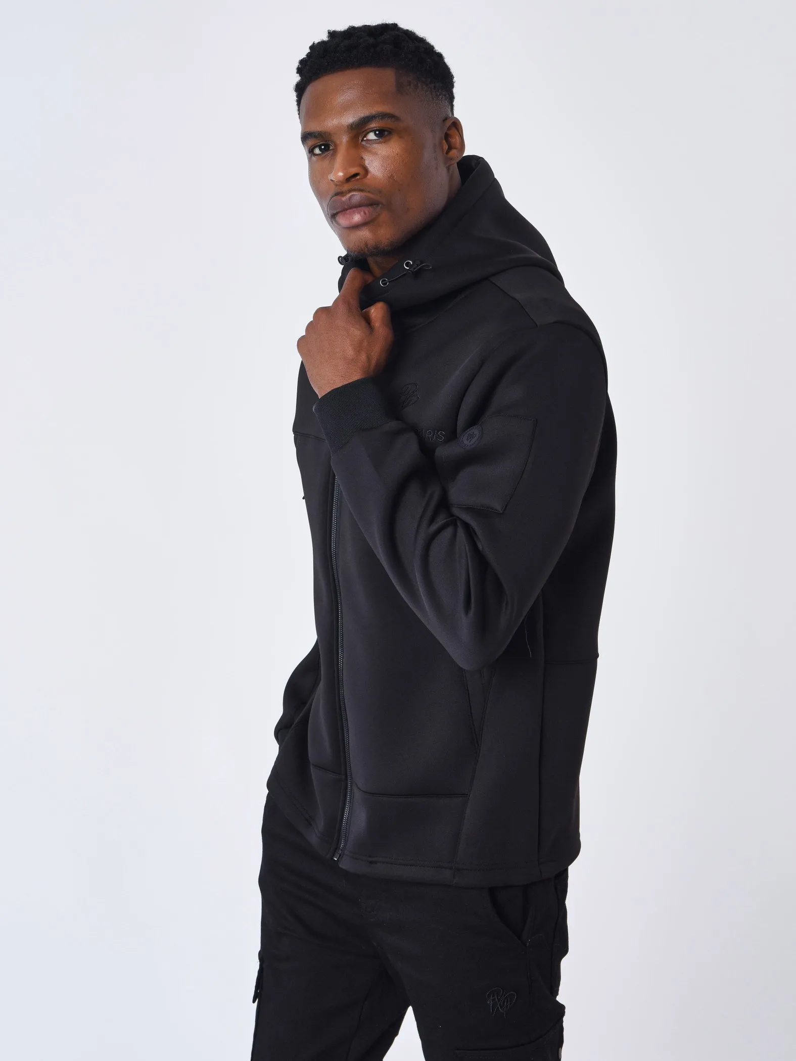 Chaqueta con capucha Techwear