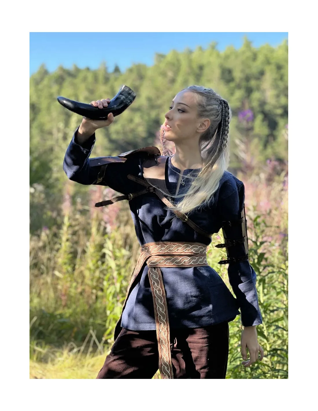 Cinturón vikingo modelo Elina, algodón marrón