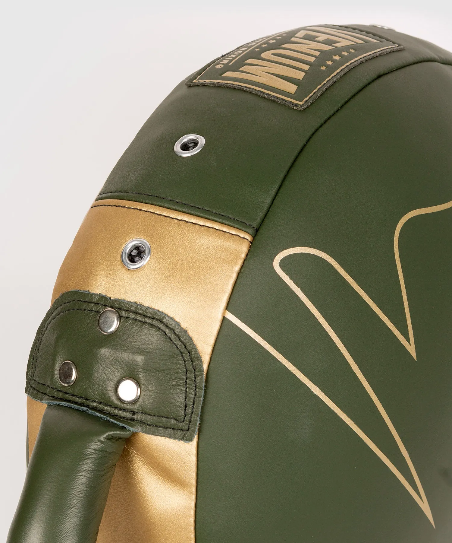 ESCUDO DE PUñO REDONDO VENUM PRO BOXING  CAQUI/ORO