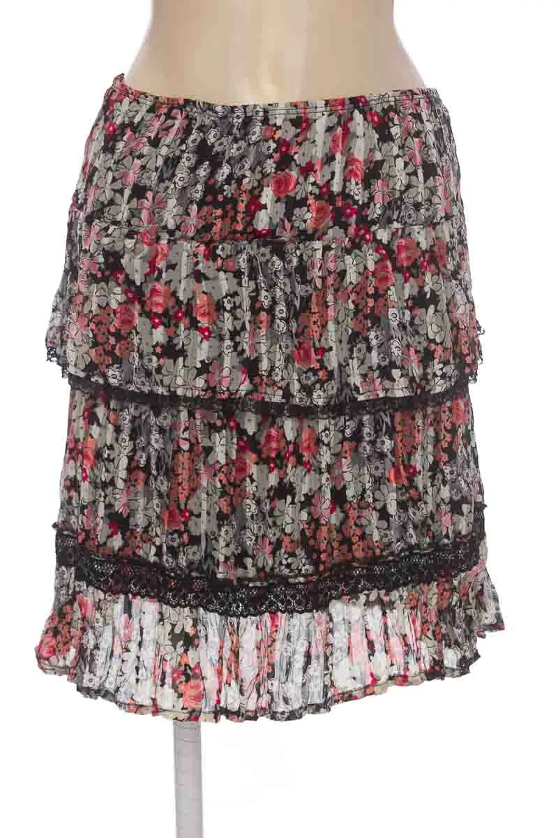 FALDA COLOR NEGRO  CLOSEANDO