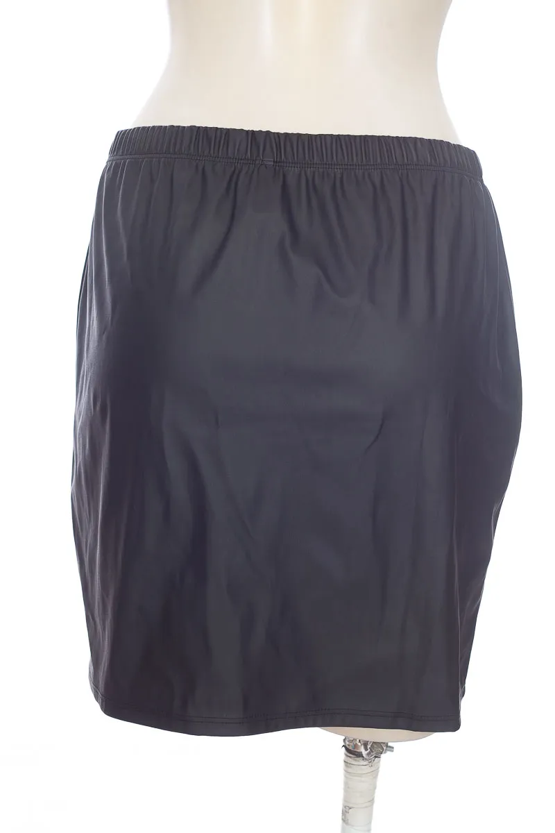 FALDA COLOR NEGRO  LOGUIN