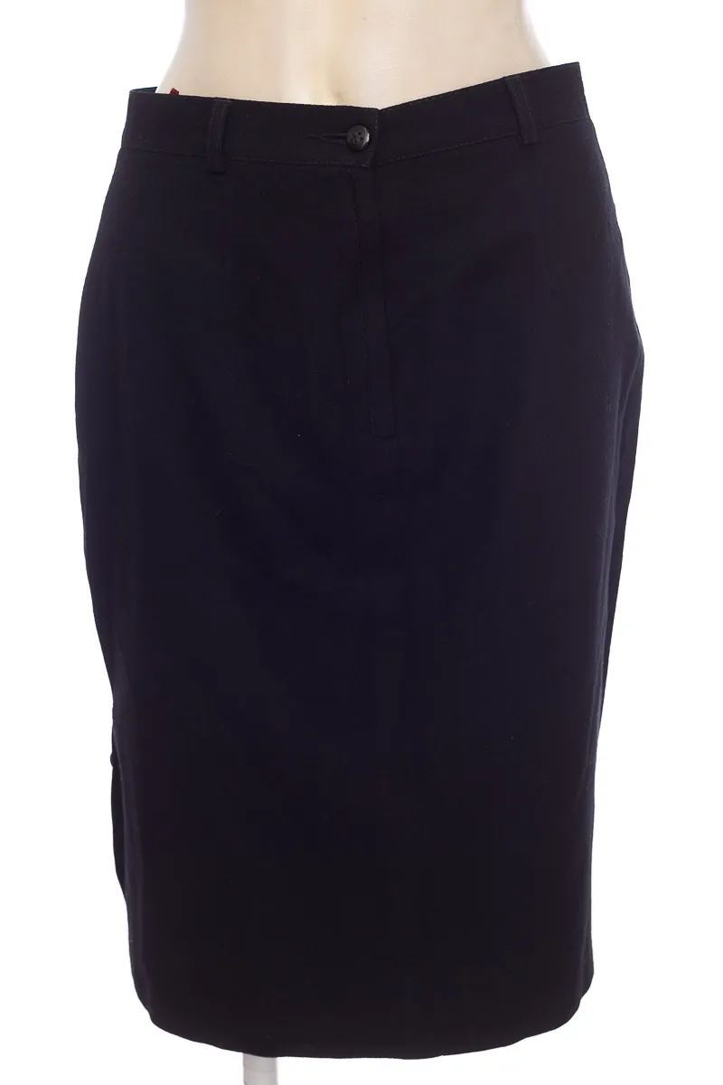 FALDA COLOR NEGRO  TEMPUS