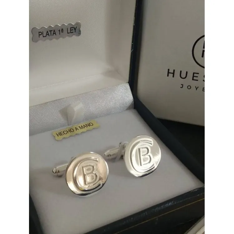 Gemelos Escudo ganadería en relieve en plata de ley