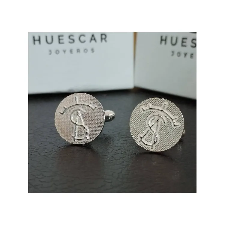 Gemelos Escudo ganadería en relieve en plata de ley