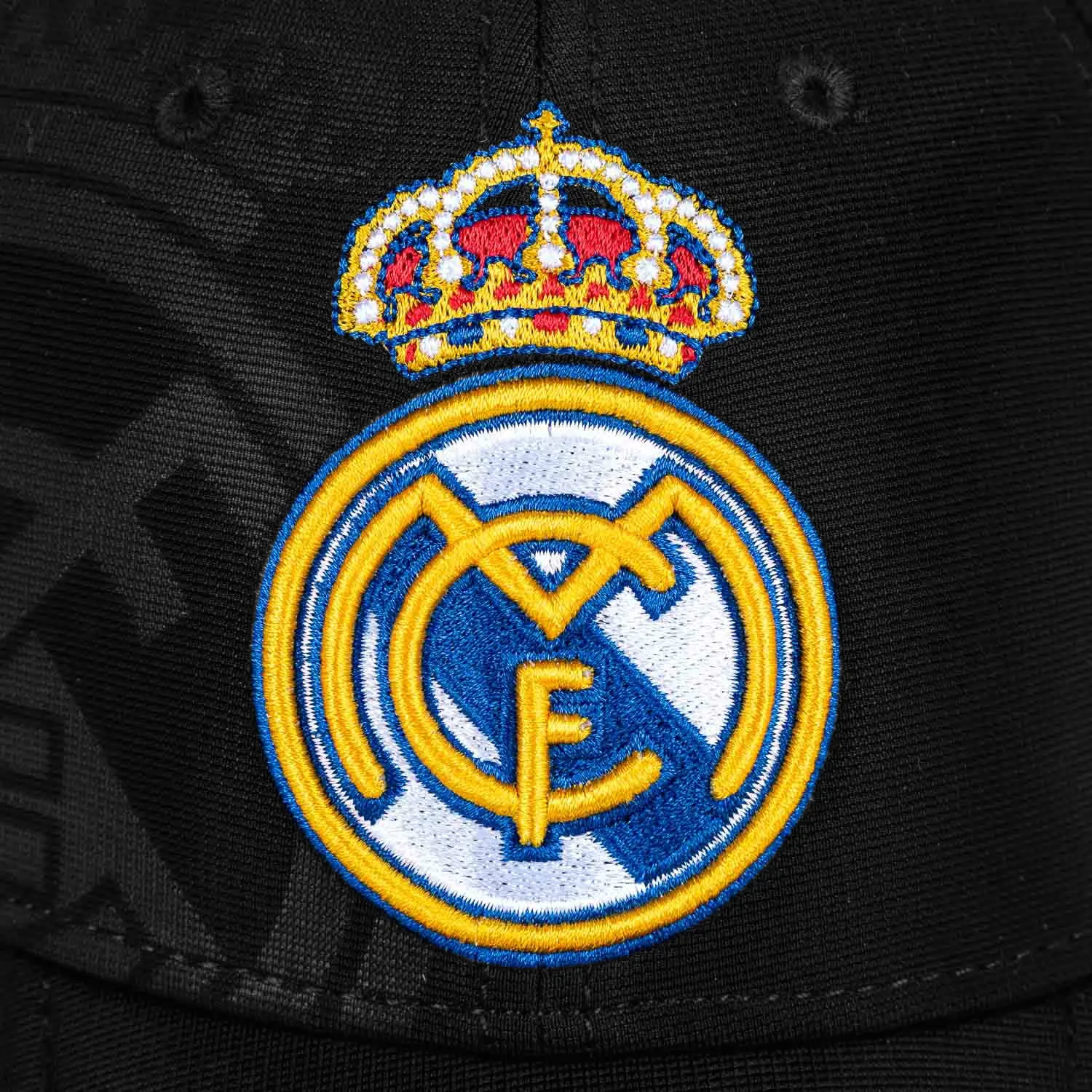 Gorra Negra Escudo Real Madrid