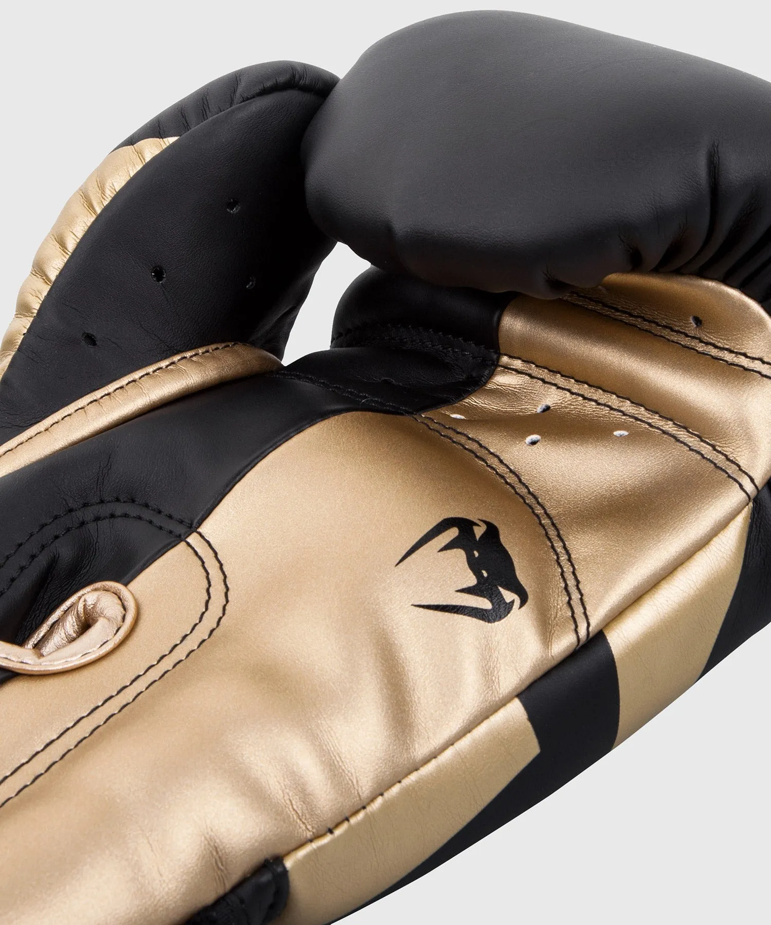 GUANTES DE BOXEO VENUM ELITE   NEGRO/ORO