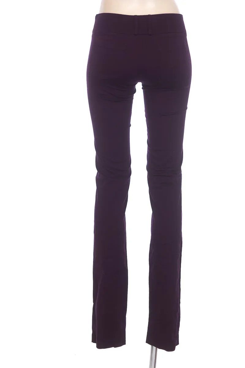 PANTALóN COLOR MORADO  FDS