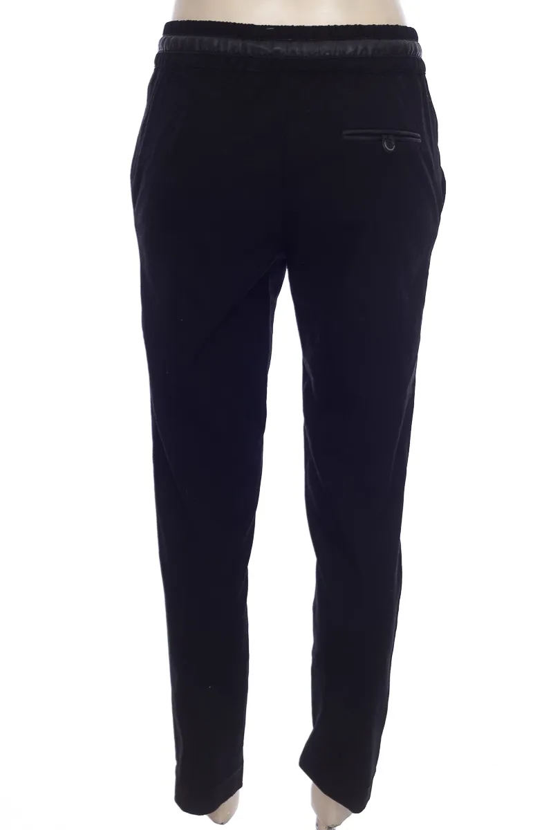 PANTALóN COLOR NEGRO  ZARA