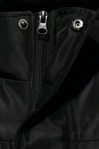 Parka con capucha desmontable