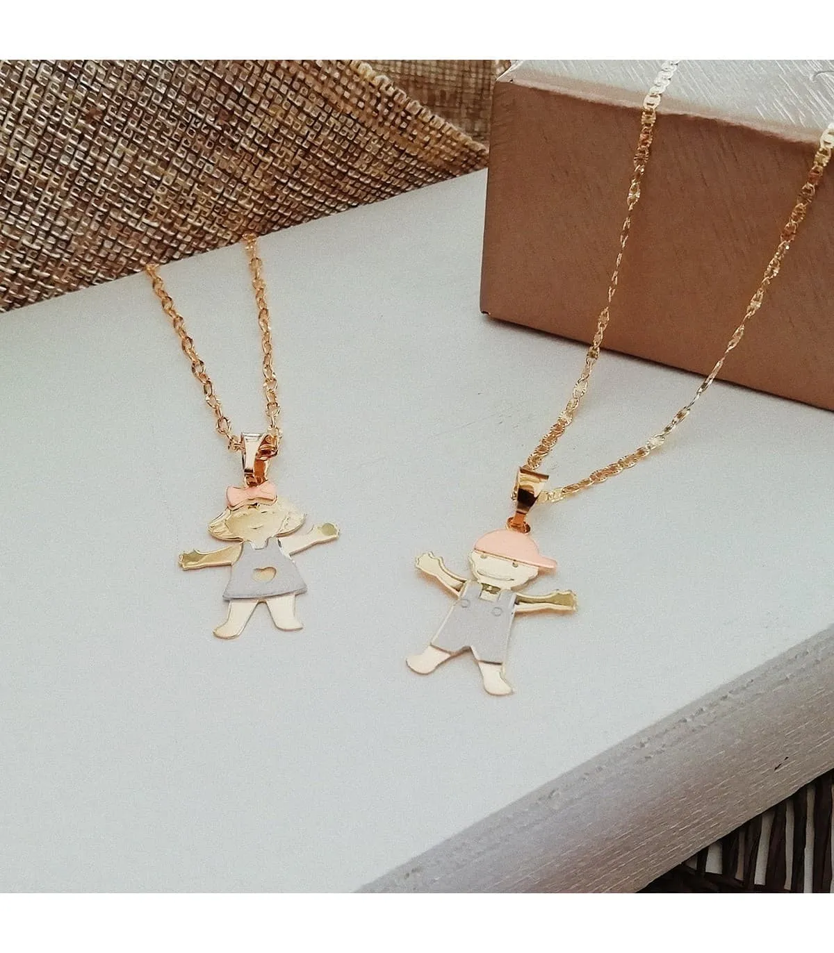 Pendentif Baby enfant 18 Carats