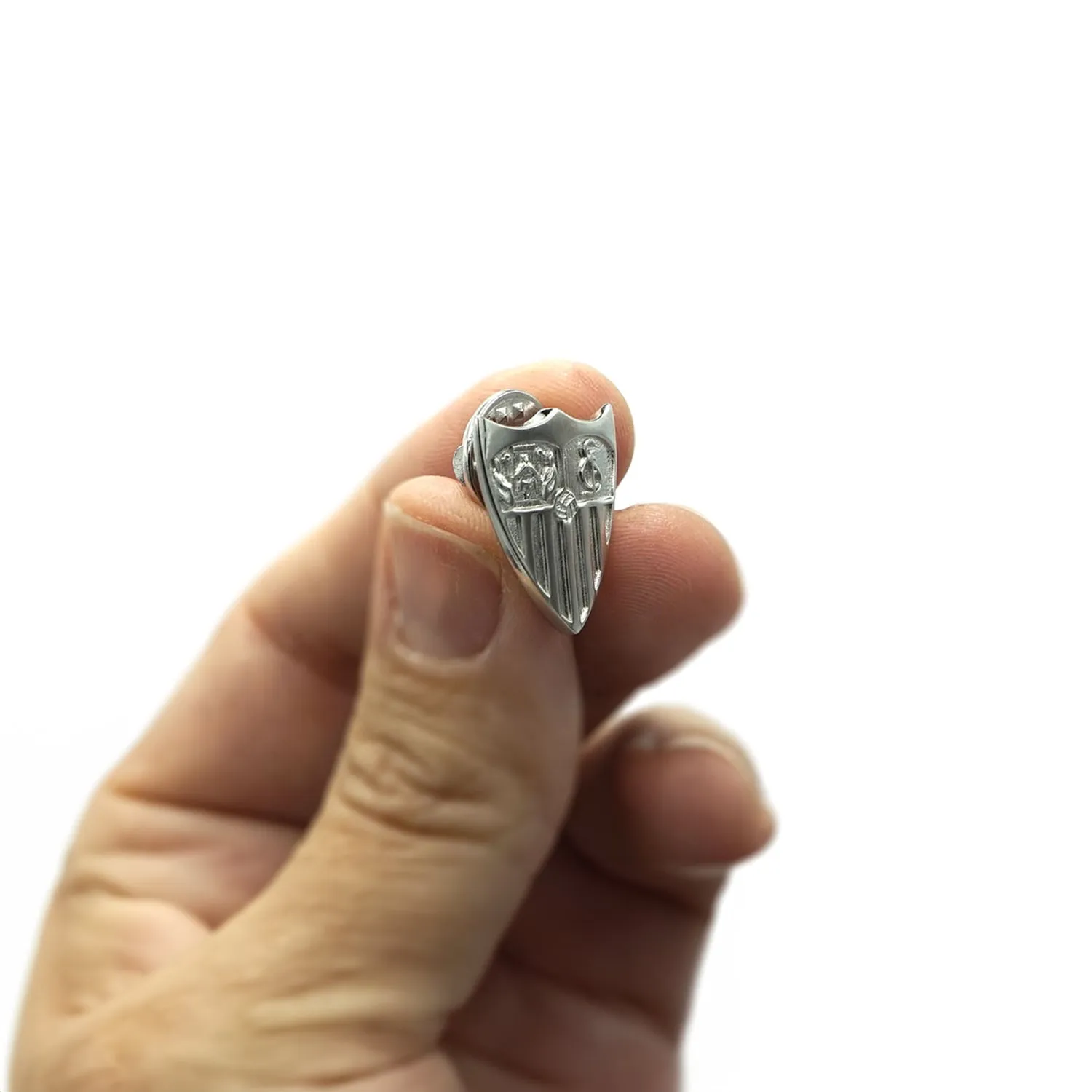 Pin Escudo de Plata