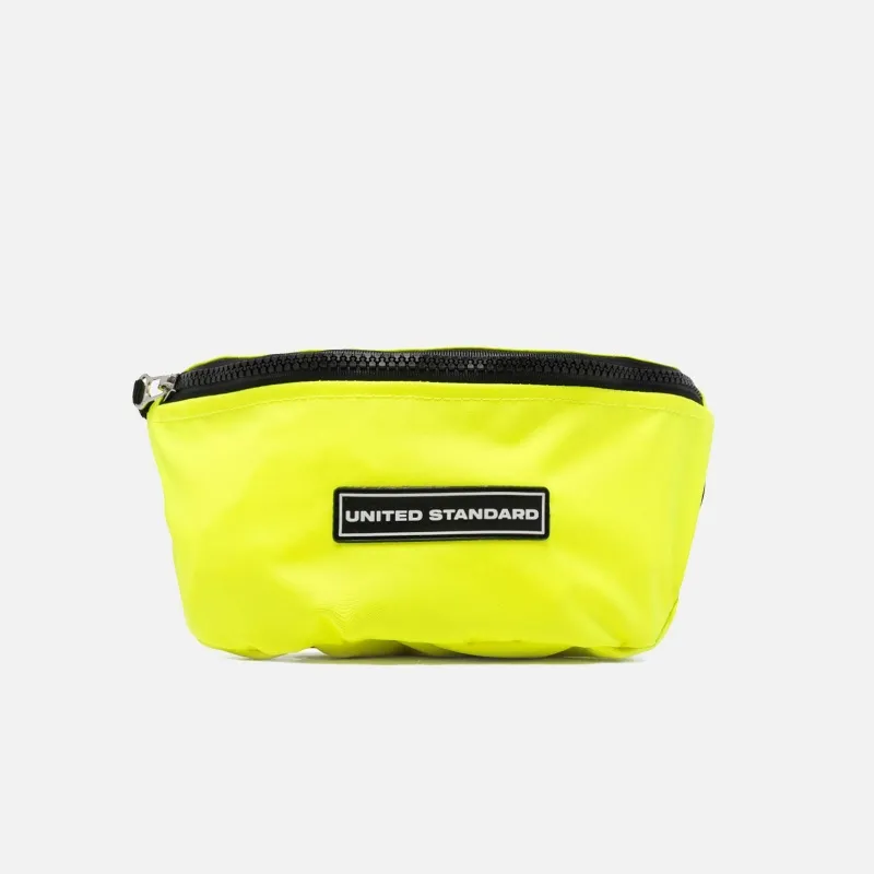 RIñONERAS UNITED STANDARD LOGO FANNY PACK US20SBG03101
