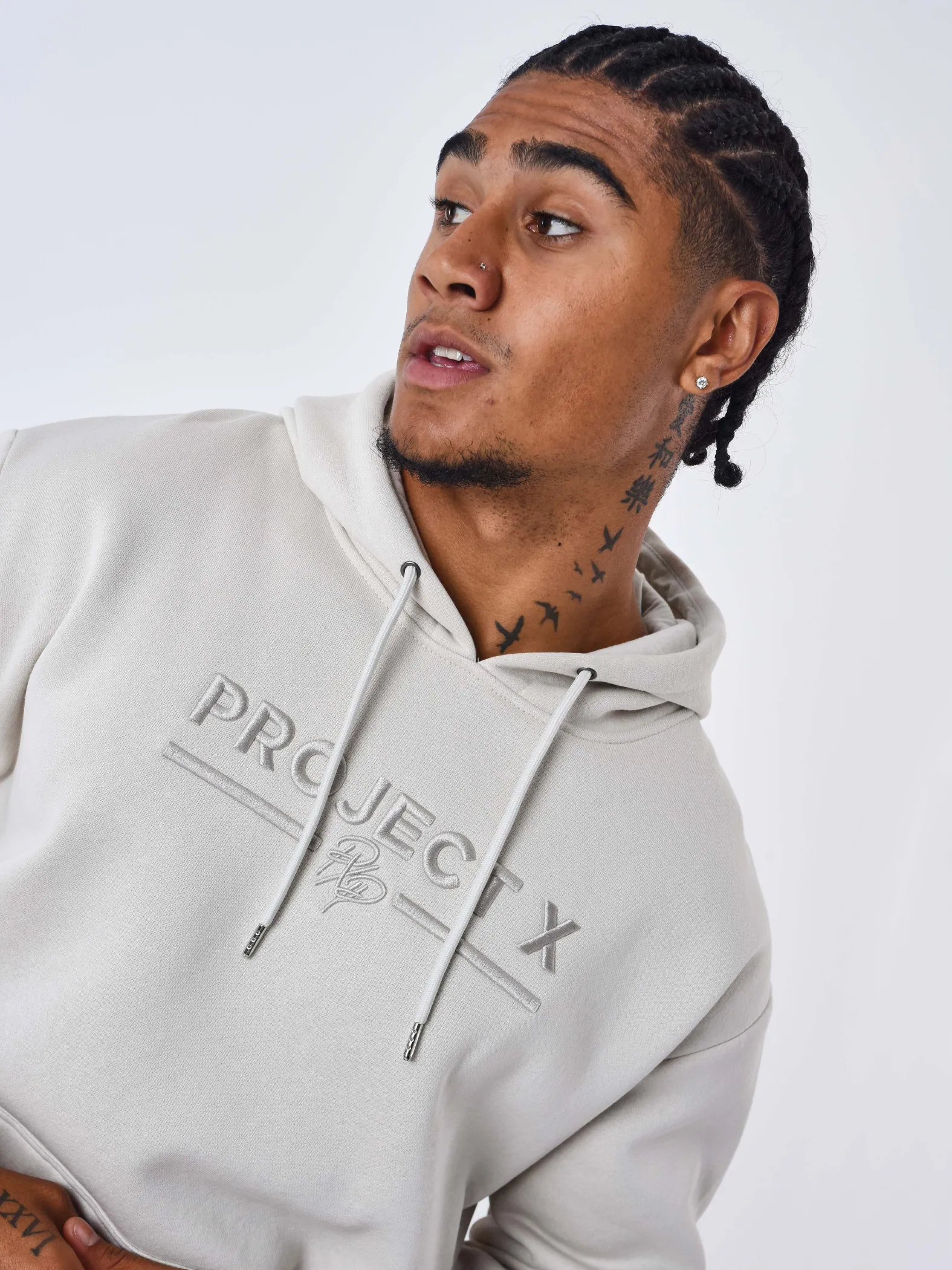 Sudadera básica con capucha
