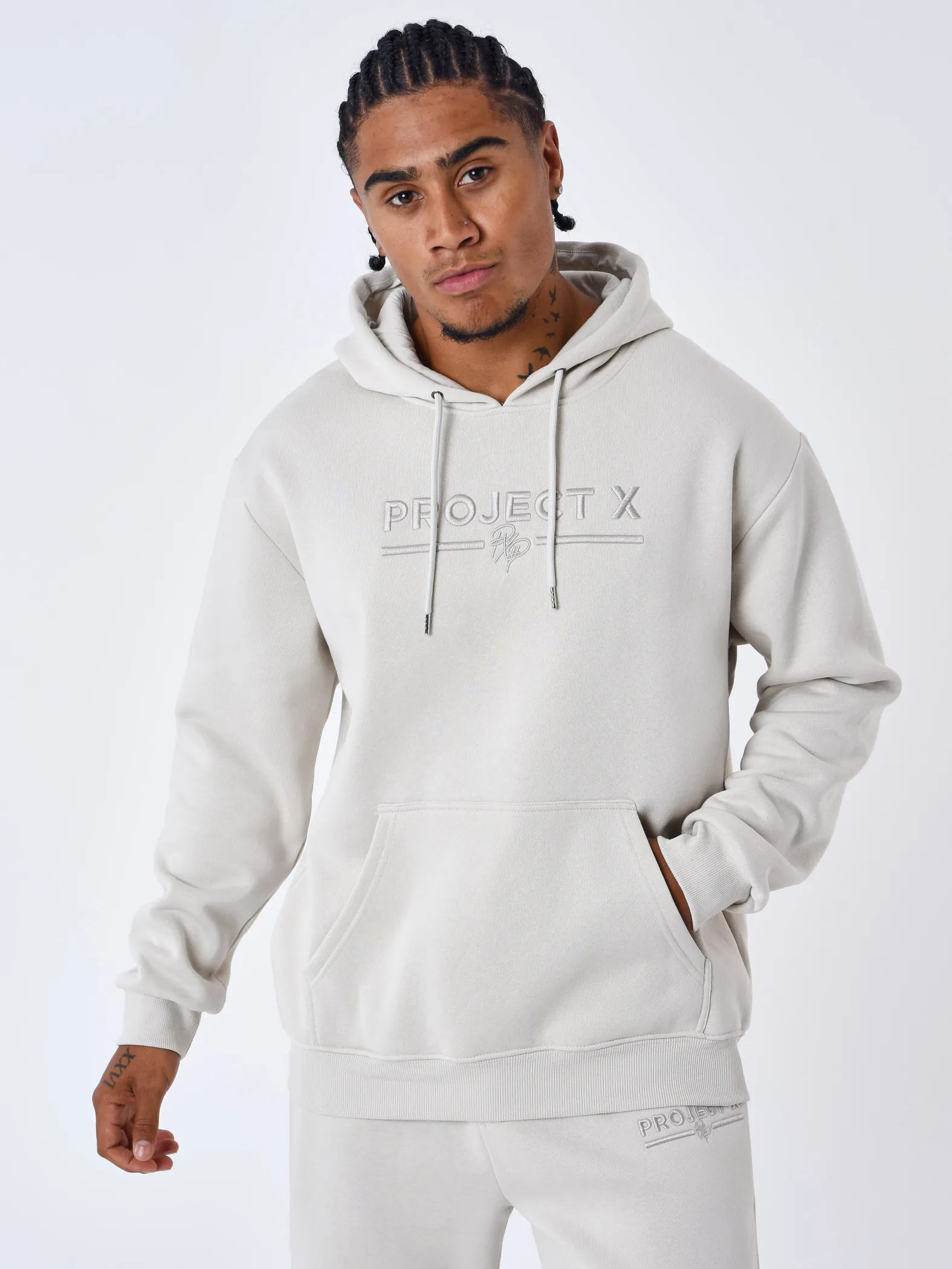 Sudadera básica con capucha