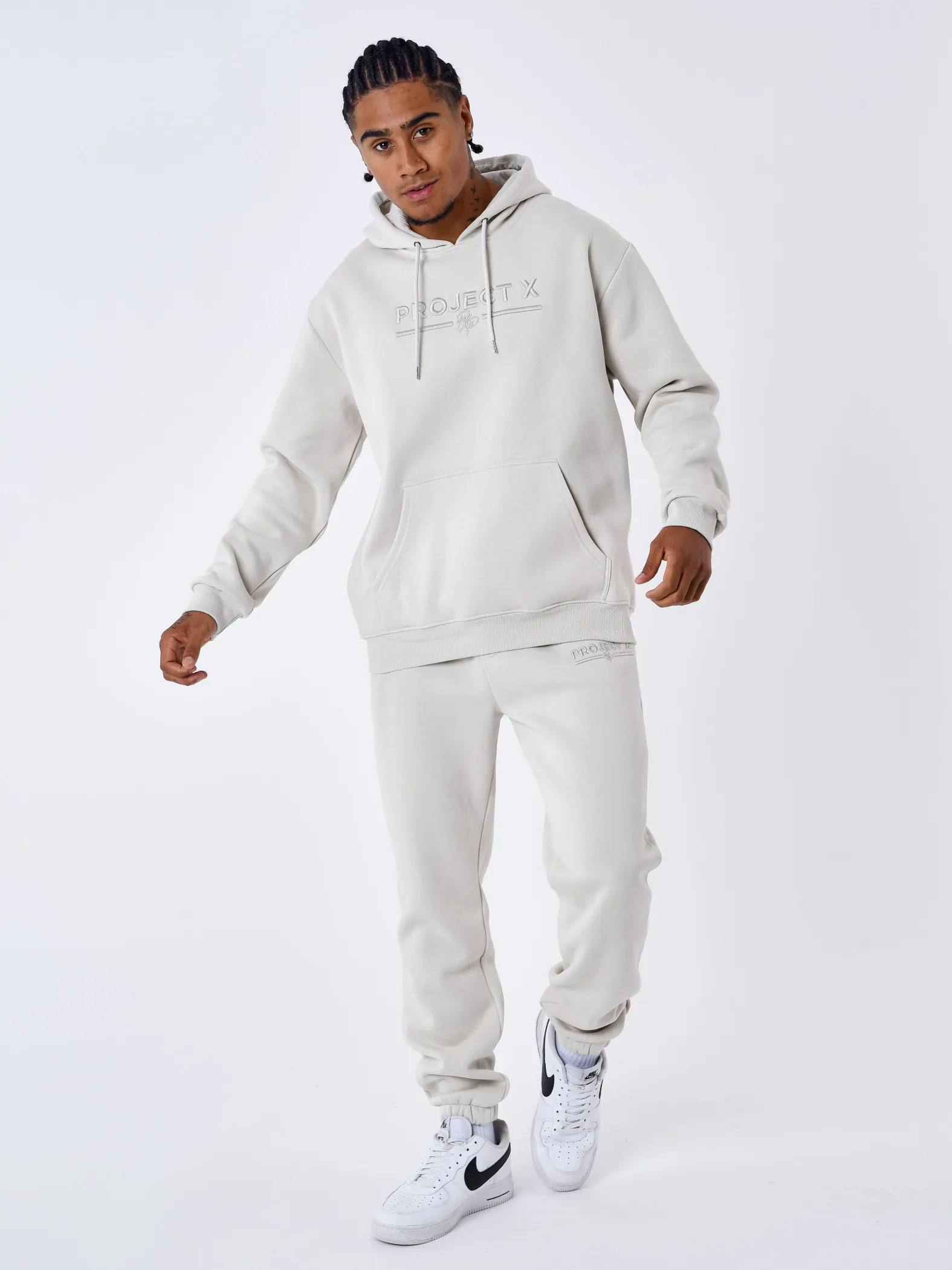 Sudadera básica con capucha
