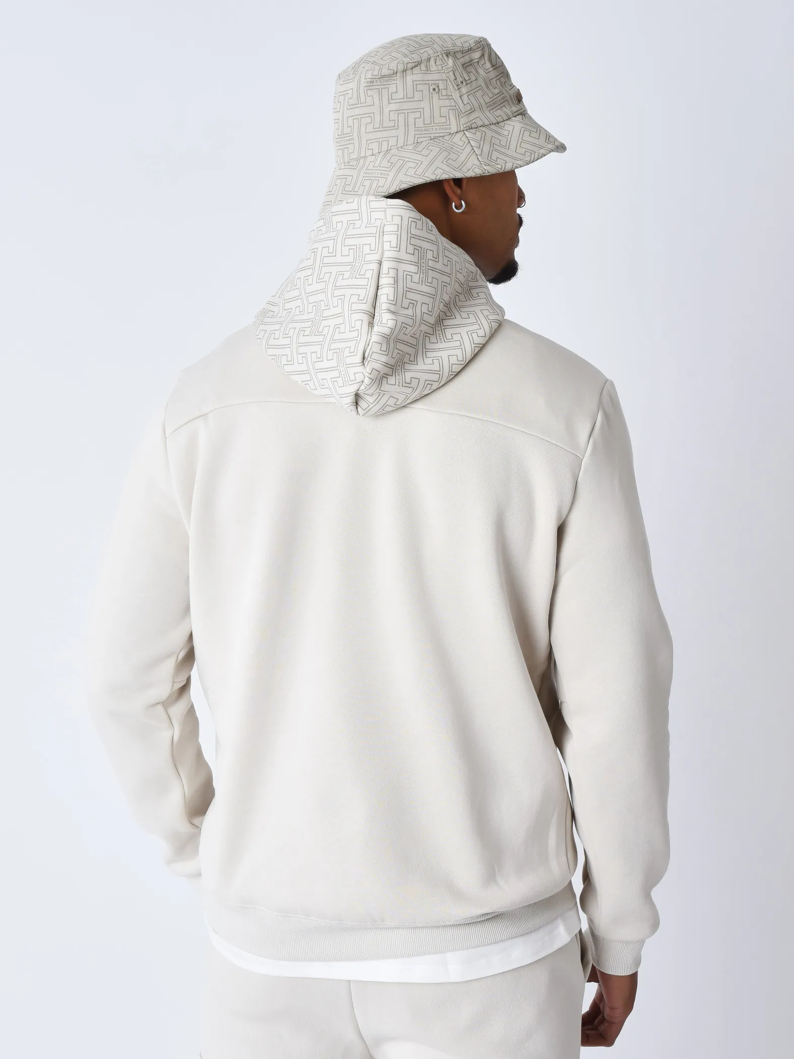 Sudadera con capucha estampada con monograma