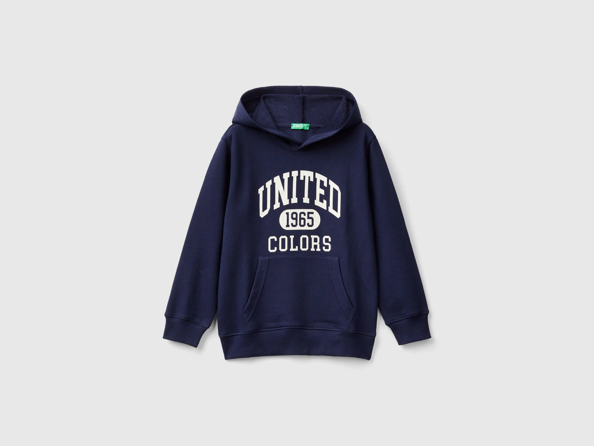 Sudadera con estampado y capucha